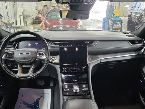 Used 2021 Jeep Grand Cherokee L Overland w/ Advanced Protech Group III image 4