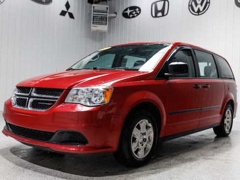 Used 2013 Dodge Grand Caravan American Value Package image 2