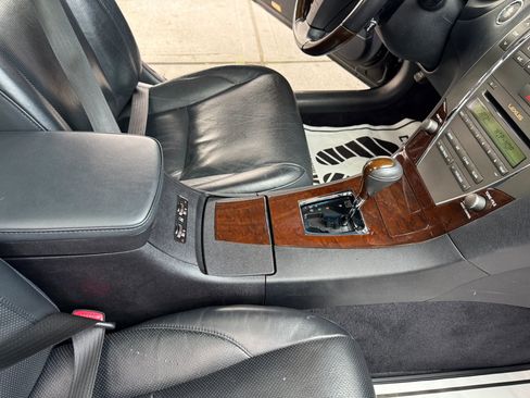 Used 2011 Lexus ES 350 image 25