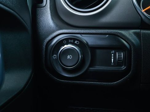 Used 2023 Jeep Wrangler Sport image 15