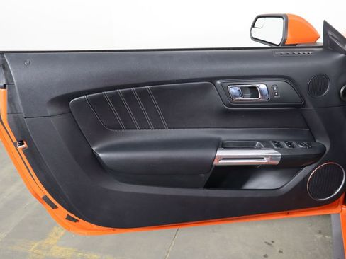 Used 2016 Ford Mustang Premium RWD image 27