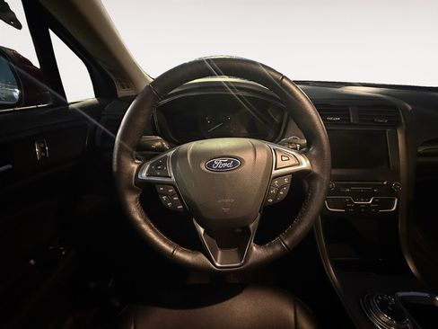 Used 2018 Ford Fusion SE w/ Equipment Group 601A image 13