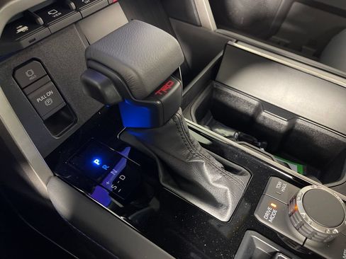 New 2026 Toyota Tundra Platinum AWD/4WD image 22