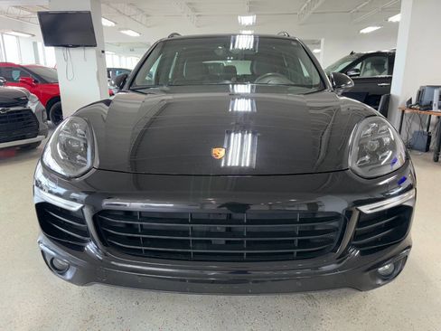 Used 2017 Porsche Cayenne Platinum Edition image 5