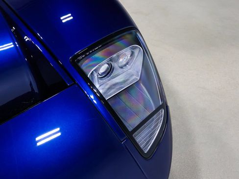 Used 2005 Ford GT RWD image 71