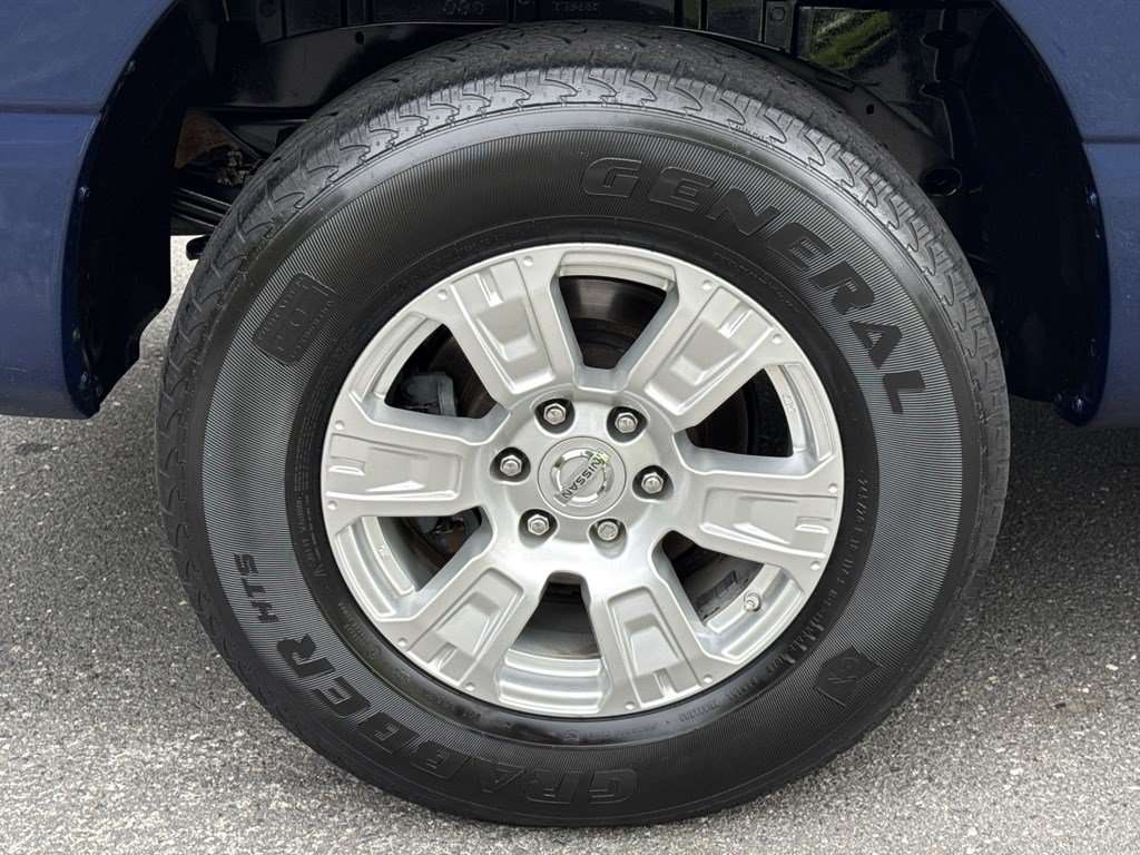 Used 2019 Nissan Titan SV AWD/4WD image 10