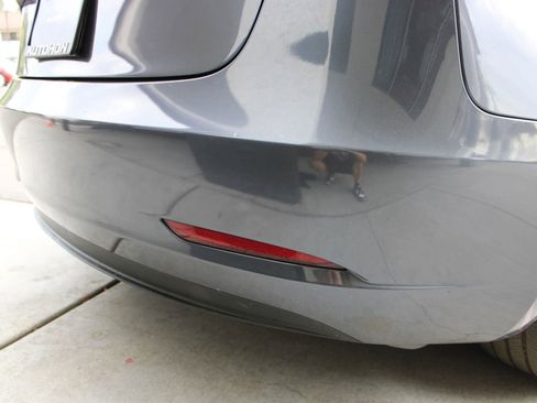 Used 2023 Tesla Model 3 Standard Range image 14