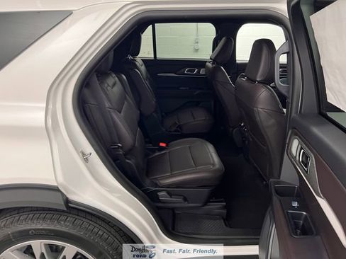 New 2026 Ford Explorer Platinum RWD image 35