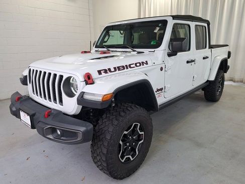 Used 2020 Jeep Gladiator Rubicon image 2