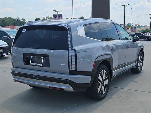 New 2026 Hyundai Ioniq 9 SEL image 5