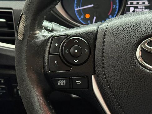 Used 2014 Toyota Corolla L image 17