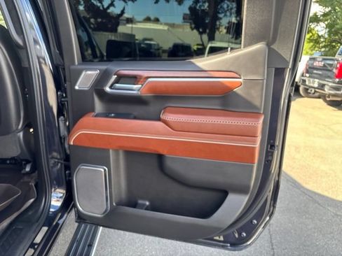 Used 2022 GMC Sierra 1500 Denali Ultimate AWD/4WD image 34
