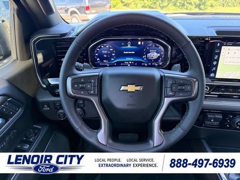 Used 2025 Chevrolet Silverado 1500 High Country w/ High Country Premium Package AWD/4WD image 16