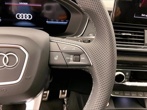 Used 2025 Audi SQ5 Prestige image 21