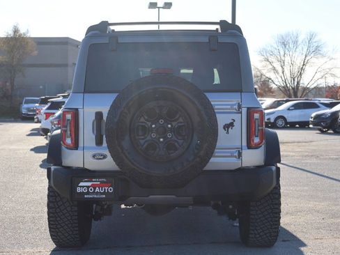 Used 2023 Ford Bronco Wildtrak image 9