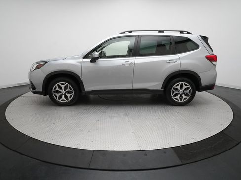 Used 2024 Subaru Forester Premium AWD/4WD image 25