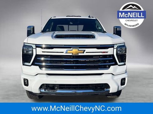 New 2026 Chevrolet Silverado 2500 LT w/ Z71 Chrome Sport Edition AWD/4WD image 2