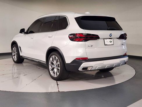 Used 2024 BMW X5 xDrive40i w/ Parking Assistance Package AWD/4WD image 6