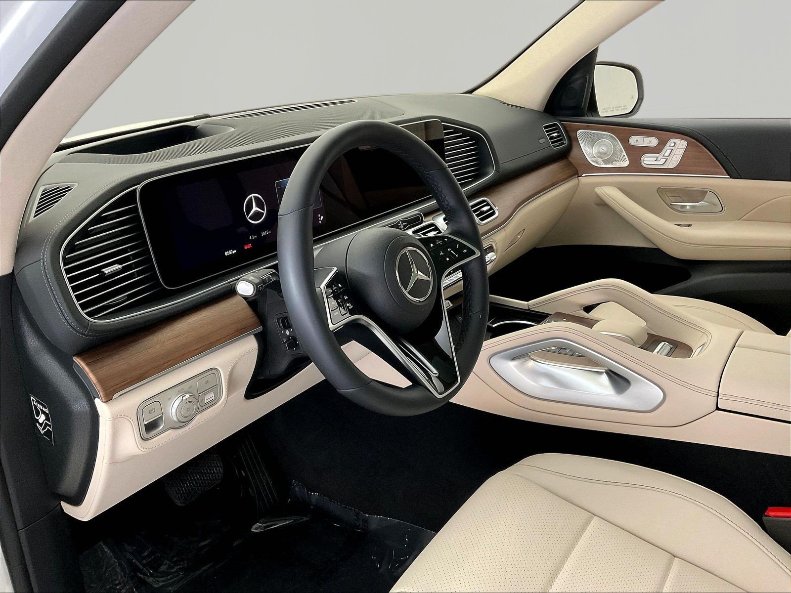 Certified 2026 Mercedes-Benz GLE 450 4MATIC image 17