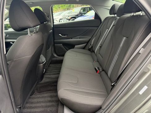 Used 2024 Hyundai Elantra SEL w/ Convenience Package FWD image 36