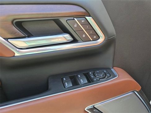 New 2025 GMC Sierra 2500 Denali Ultimate image 24
