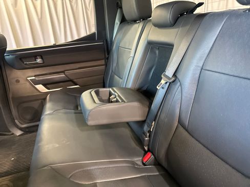 Used 2025 Toyota Tundra Platinum AWD/4WD image 19