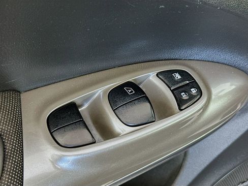 Used 2014 Nissan Juke SL AWD/4WD image 18