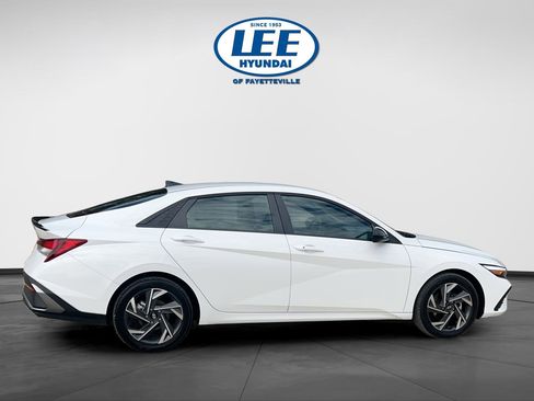 Certified 2025 Hyundai Elantra Sport image 6