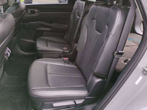 Used 2023 Kia Sorento SX image 26