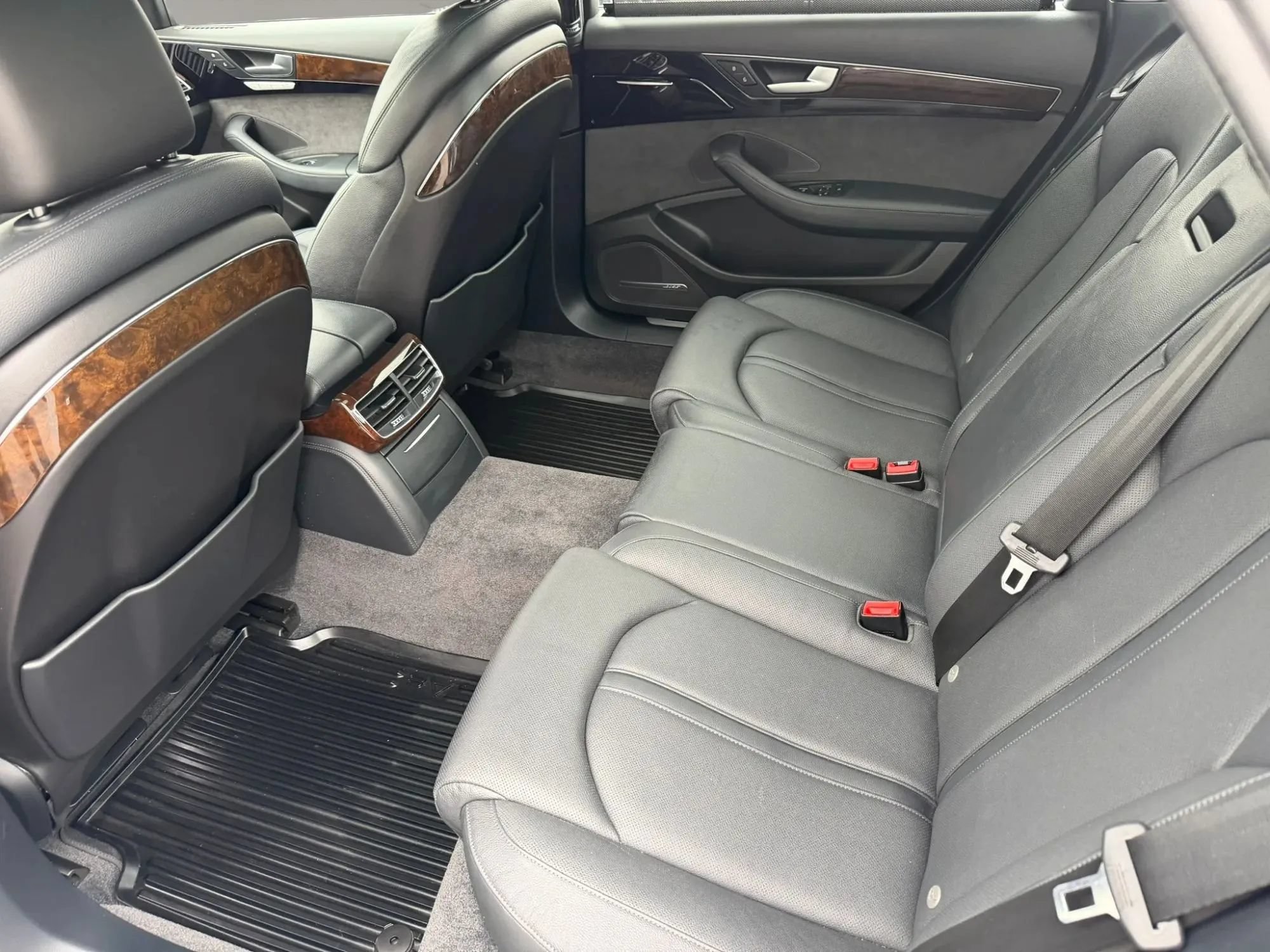 Used 2017 Audi A8 L 3.0T w/ Executive Package AWD/4WD image 15