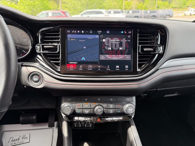 Used 2025 Dodge Durango GT AWD/4WD image 17