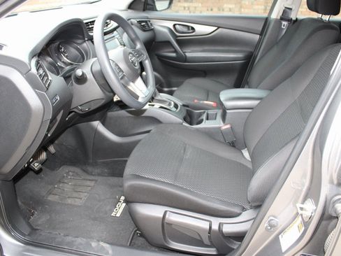 Used 2022 Nissan Rogue Sport S image 15