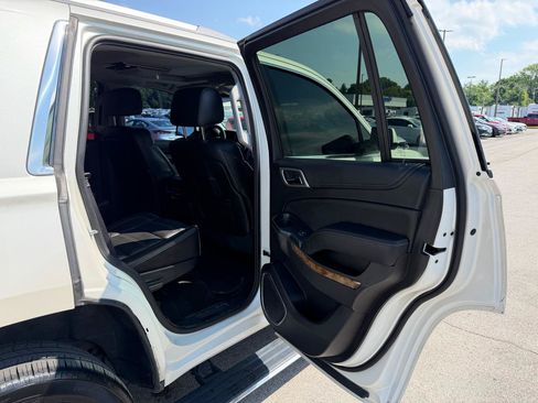 Used 2015 GMC Yukon Denali w/ Premium Package AWD/4WD image 10