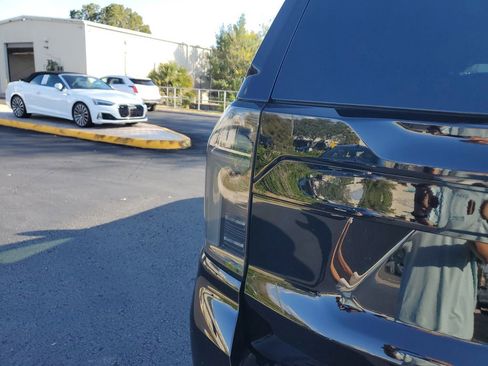 Used 2025 Chevrolet Tahoe High Country image 27