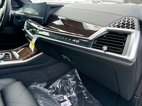 New 2026 BMW X5 sDrive40i w/ Climate Comfort Package image 24