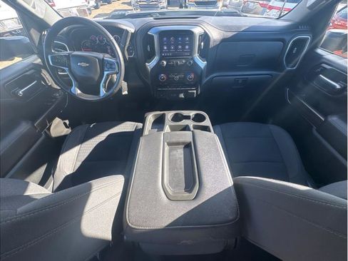 Used 2021 Chevrolet Silverado 2500 LT w/ Fleet Comfort Package image 18