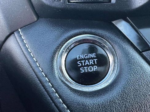 Used 2016 Toyota RAV4 Limited AWD/4WD image 34