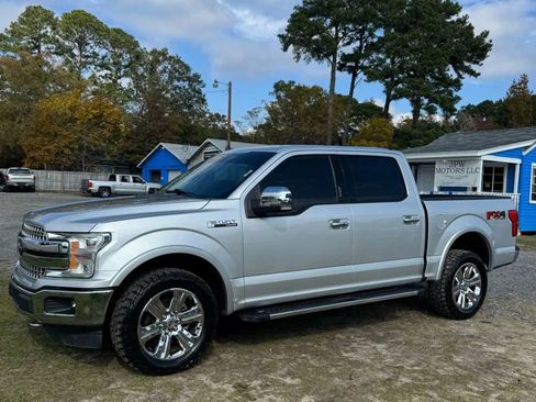 Used 2019 Ford F150 Lariat w/ Equipment Group 502A Luxury image 5