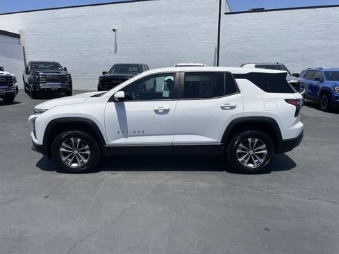 Used 2025 Chevrolet Equinox LT FWD image 8