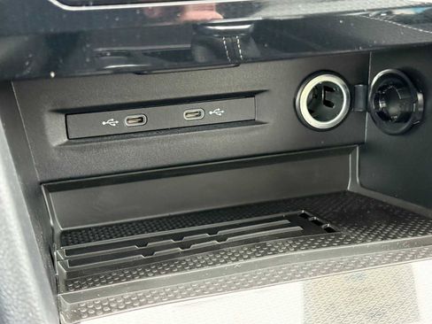 New 2026 Volkswagen Taos SEL AWD/4WD image 15
