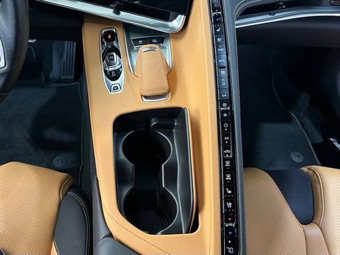 Used 2020 Chevrolet Corvette Stingray Preferred Cpe w/ 2LT Preferred Equipment Group RWD image 23