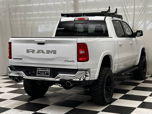 Used 2025 RAM 1500 Laramie AWD/4WD image 7