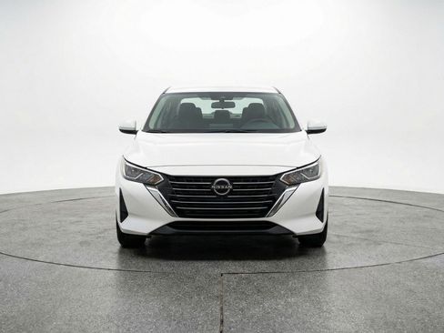 Used 2025 Nissan Sentra S image 2