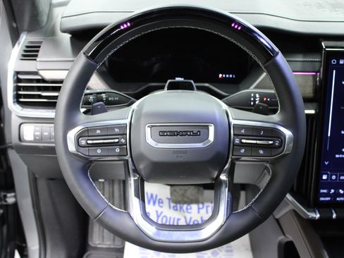 New 2026 GMC Acadia Denali Ultimate w/ LPO, All-Weather Package AWD/4WD image 18