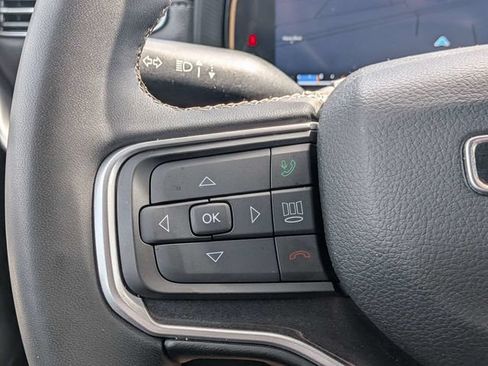 Used 2024 Jeep Wagoneer L 4WD image 23