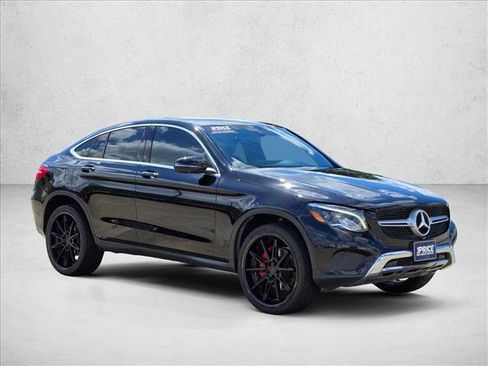 Used 2019 Mercedes-Benz GLC 300 4MATIC Coupe image 3