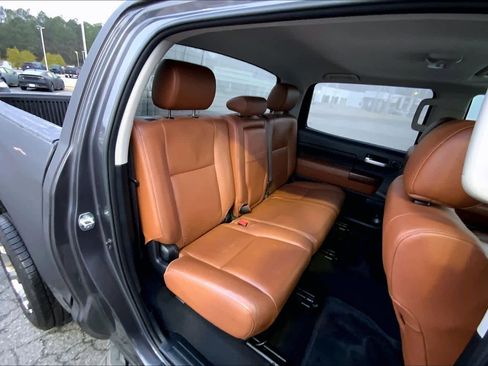 Used 2011 Toyota Tundra Limited w/ Memory Pkg image 19
