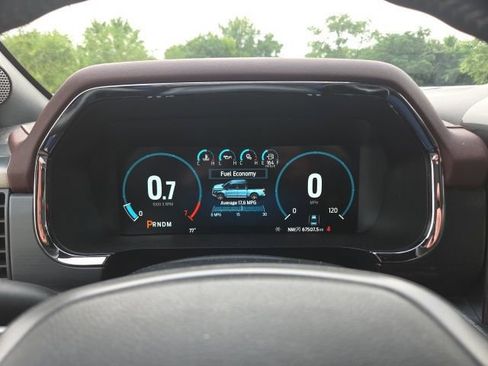 Used 2022 Ford F150 Lariat AWD/4WD image 7