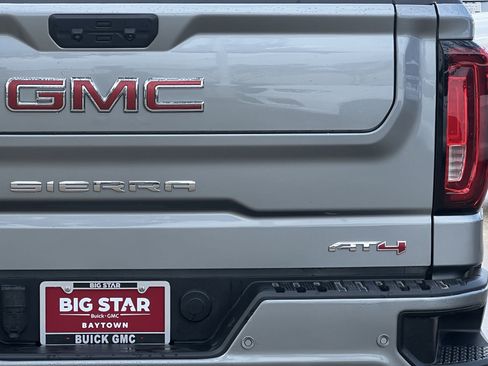 Used 2024 GMC Sierra 1500 AT4 w/ Technology Package image 5