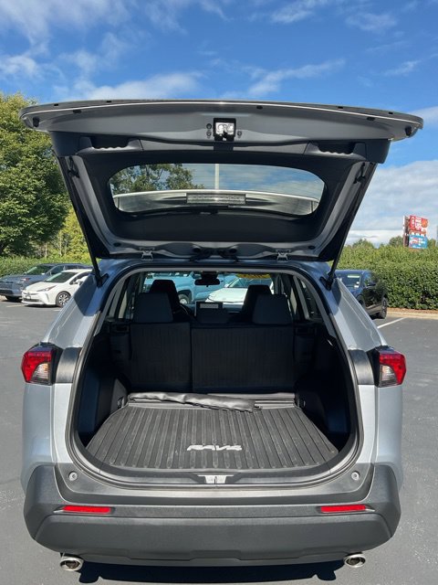 Used 2025 Toyota RAV4 XLE AWD/4WD image 20